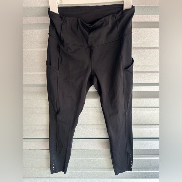 Women’s Lululemon Fast and Free Black 7/8 Tight Size 8 - Picture 12 of 13